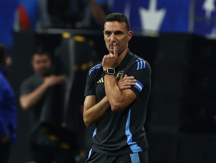 BOB半岛体育-奥莱报：斯卡洛尼考察超50名球员，上届世界杯15名球员会再度入选