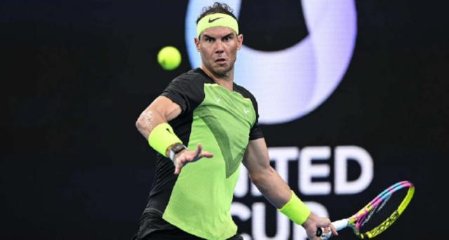 BOB半岛-纳达尔再被逆转遭遇两连败 体能成当下最大难题?