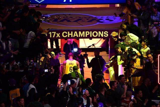 BOB半岛-【揭秘】魔术师禅师影响湖人高层 詹皇瞄准下个赛季