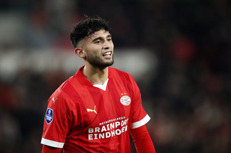 BOB半岛官网-记者：已报价2800万镑，富勒姆和埃因霍温就引进前锋佩皮深入谈判